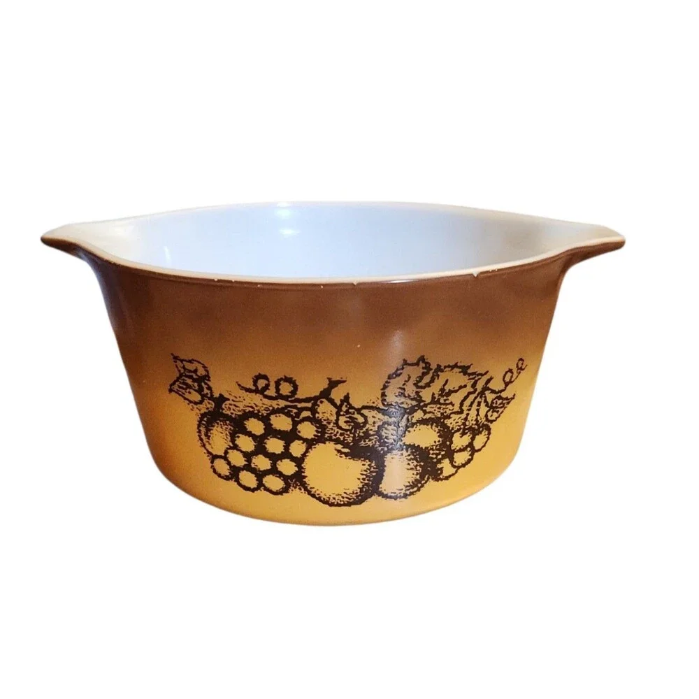 Vintage 70s Pyrex #473 Old Orchard 1qt. Round Casserole Dish Brown with Fruit